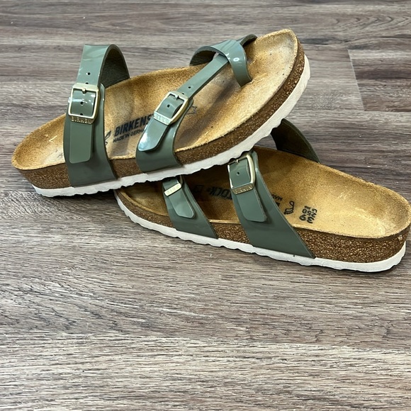 Birkenstock Mayari Khaki Patent Birko - EU39 US 8-8.5 regular width- sage green - Picture 3 of 5